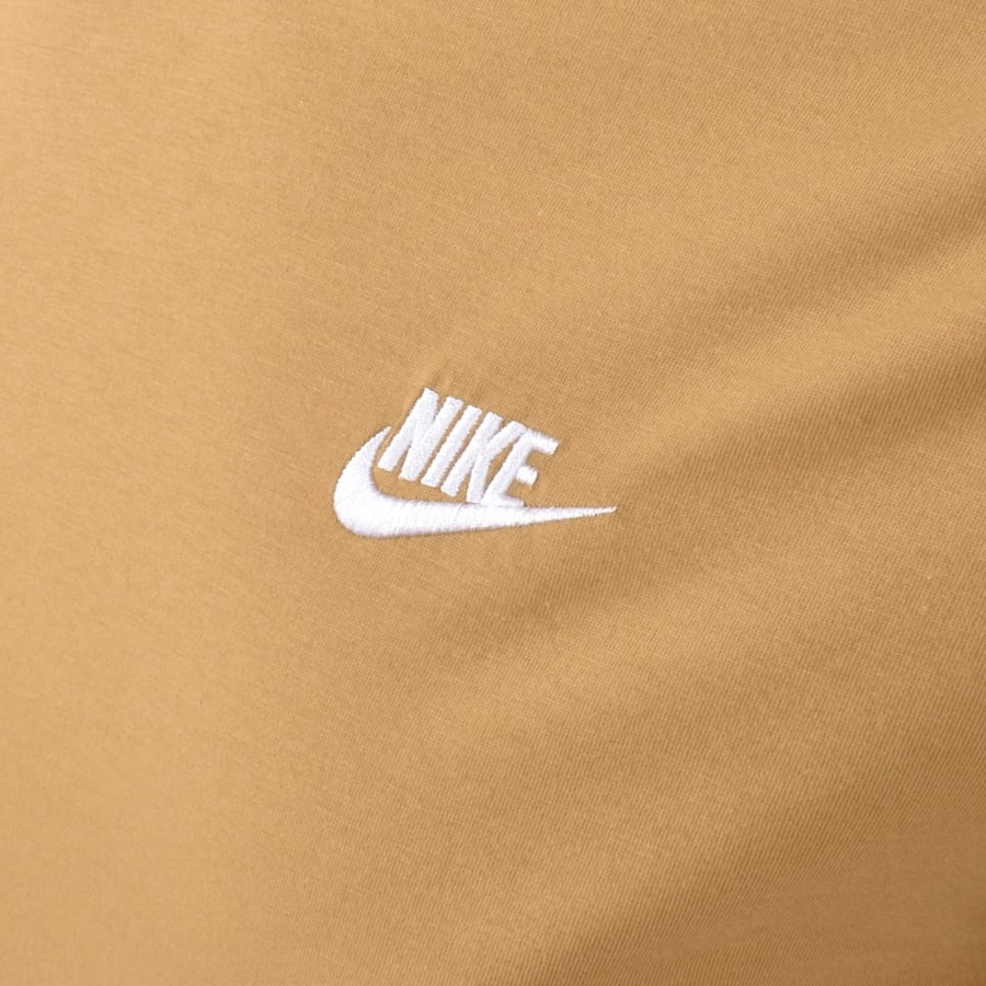 Nike tawny crewneck 2025